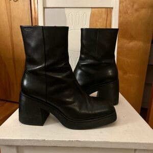 Vagabond Black Heeled Leather Boots